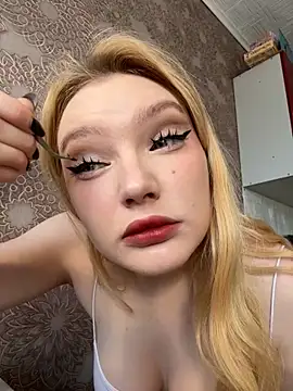 AmmyHot online show from 11/18/25, 04:05