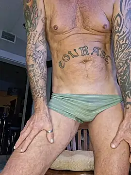 Hotbodyscottie online show from 07/23/26, 08:00