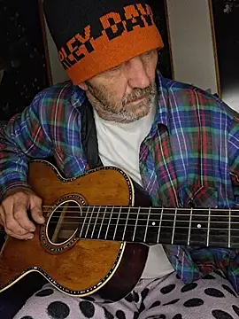 Hotbodyscottie online show from 02/02/26, 09:30