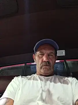 Hotbodyscottie online show from 05/26/26, 09:07