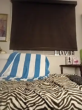 Hotbodyscottie online show from 12/17/25, 10:31