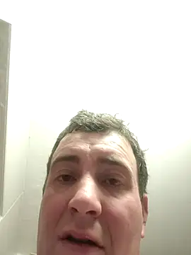 Snapshot of jd24240 chatting on 02/14/26, 03:18 jd24240 online show from 02/14/26, 03:18