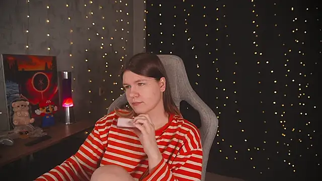 cuteamberlyyy online show from 12/22/25, 04:56