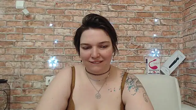 Amelia Kiss  online show from 03/11/26, 01:10