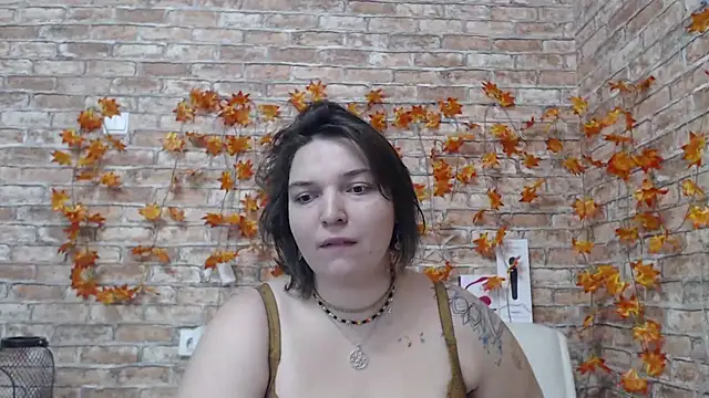 Amelia Kiss  online show from 11/10/25, 12:48
