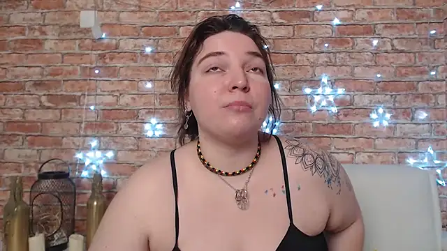 Snapshot of Amelia_Kiss_ chatting on 03/19/25, 12:48 Amelia Kiss online show from 03/19/25, 12:48