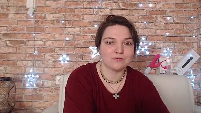 Amelia Kiss  online show from 12/22/25, 12:44