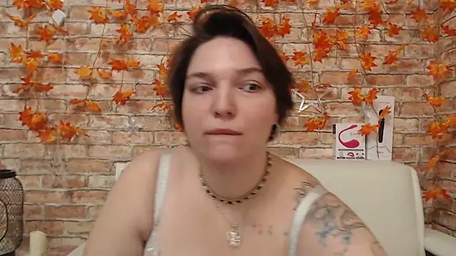 Amelia Kiss  online show from 12/01/25, 12:33