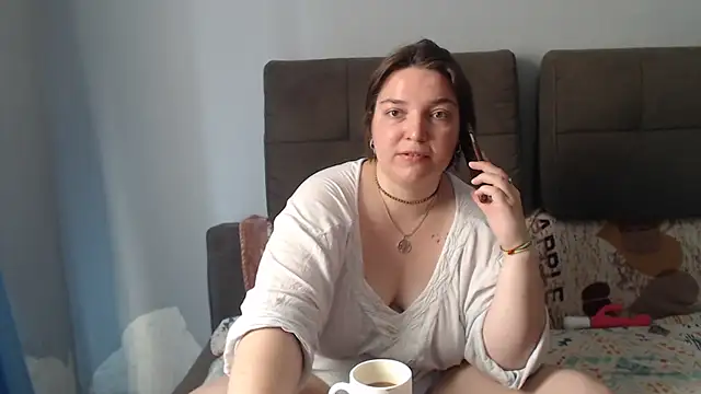 Snapshot of Amelia_Kiss_ chatting on 06/16/26, 12:54 Amelia Kiss online show from 06/16/26, 12:54
