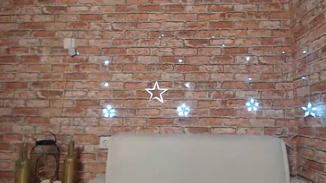 Snapshot of Amelia_Kiss_ chatting on 03/01/25, 12:50 Amelia Kiss online show from 03/01/25, 12:50