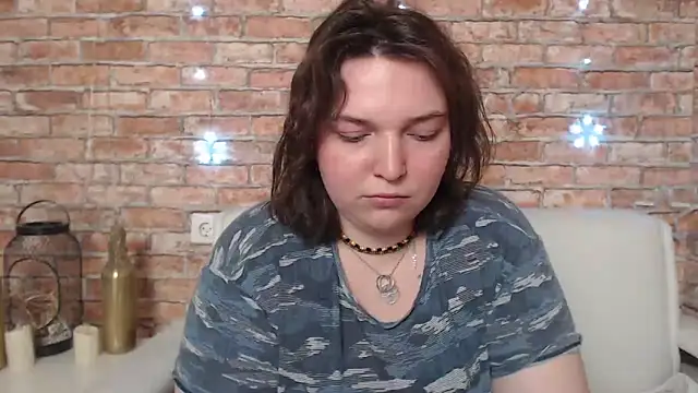 Snapshot of Amelia_Kiss_ chatting on 03/20/25, 03:56 Amelia Kiss online show from 03/20/25, 03:56
