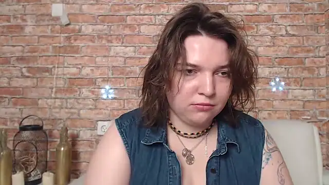 Snapshot of Amelia_Kiss_ chatting on 03/20/25, 12:51 Amelia Kiss online show from 03/20/25, 12:51