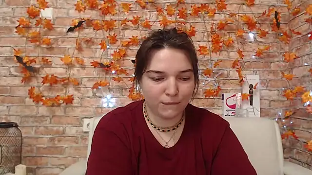 Amelia Kiss  online show from 11/05/25, 12:47