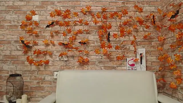 Amelia Kiss  online show from 11/06/25, 12:47