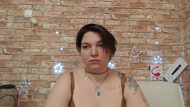 Amelia Kiss  online show from 02/28/26, 12:43