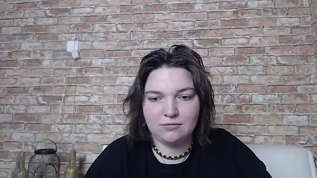 Snapshot of Amelia_Kiss_ chatting on 02/21/25, 12:38 Amelia Kiss online show from 02/21/25, 12:38