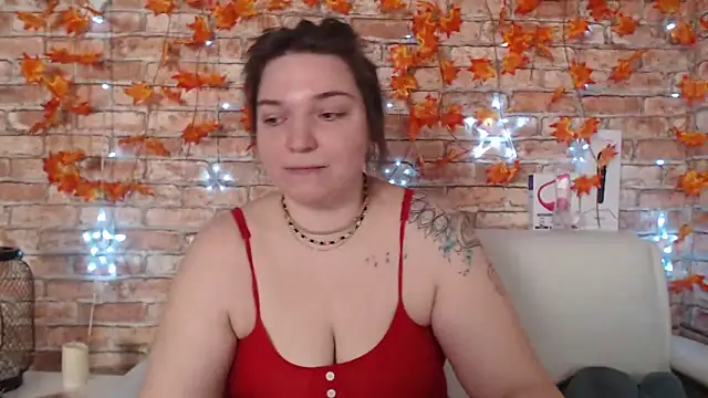 Amelia Kiss  online show from 11/17/25, 12:58