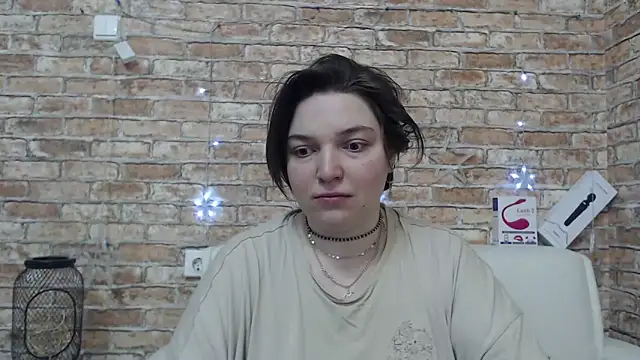 Amelia Kiss  online show from 03/03/26, 12:50