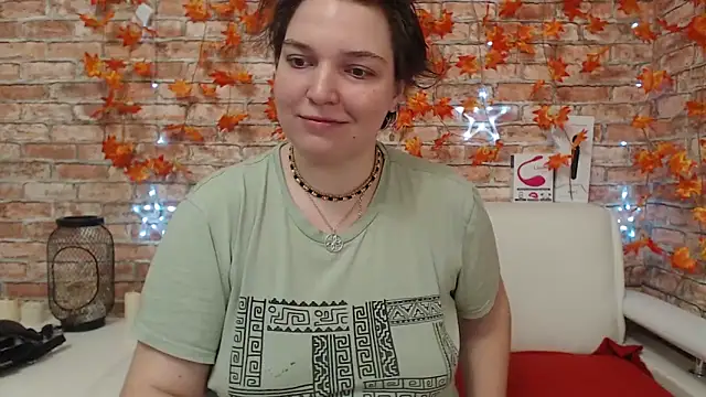 Amelia Kiss  online show from 11/27/25, 12:33