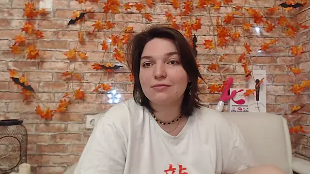 Amelia Kiss  online show from 10/30/25, 12:42