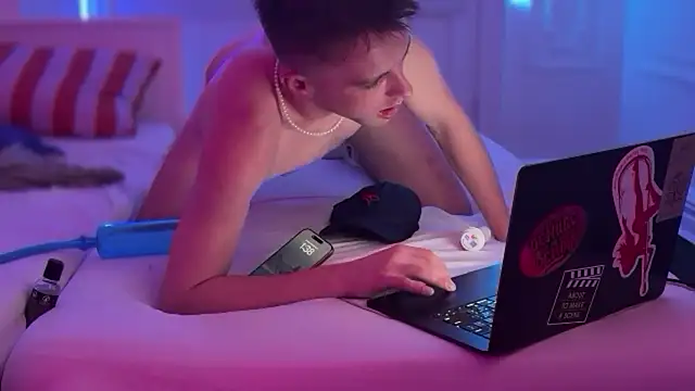 CupidZass online show from 11/02/25, 06:40