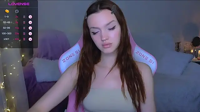 Snapshot of bettyellis chatting on 12/04/24, 02:47 bettyellis online show from 12/04/24, 02:47