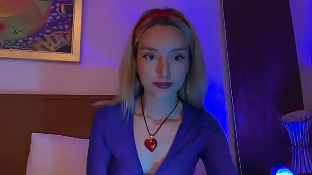 SirenaBelle online show from 11/19/25, 10:21