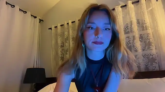 SirenaBelle online show from 03/10/26, 10:14