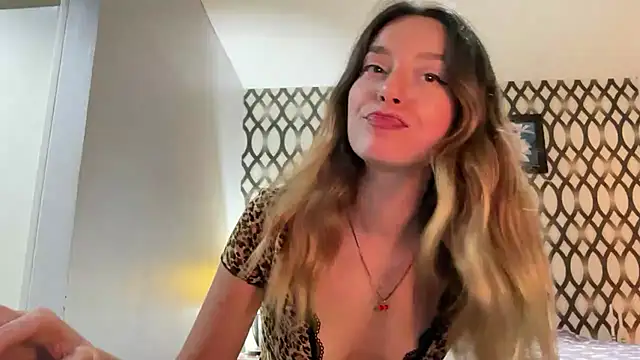 SirenaBelle online show from 02/25/25, 12:27