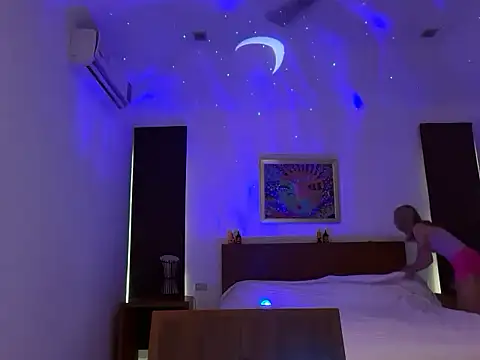 SirenaBelle online show from 10/09/25, 12:22