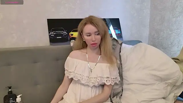 Snapshot of Bambixxxbaby chatting on 06/10/26, 04:35 Bambixxxbaby online show from 06/10/26, 04:35
