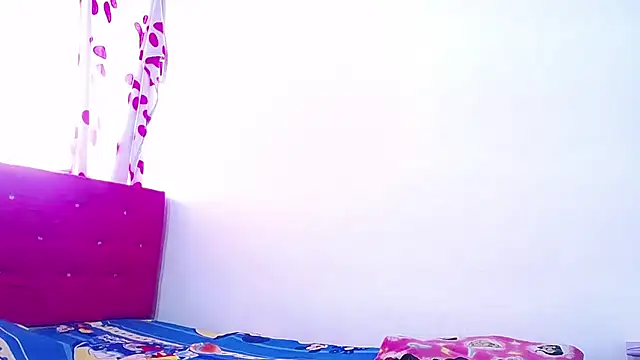 Snapshot of candy_dustano691 chatting on 09/27/25, 08:59 candy dustano691 online show from 09/27/25, 08:59