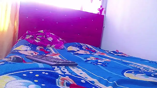 Snapshot of candy_dustano691 chatting on 10/12/25, 06:53 candy dustano691 online show from 10/12/25, 06:53