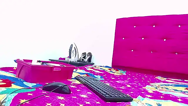 Snapshot of candy_dustano691 chatting on 02/24/25, 11:52 candy dustano691 online show from 02/24/25, 11:52