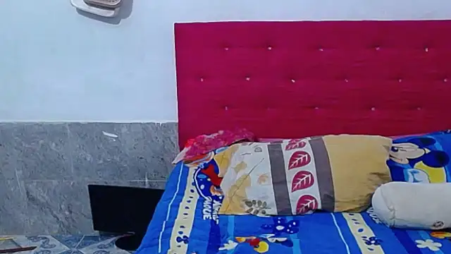 Snapshot of candy_dustano691 chatting on 11/18/25, 10:34 candy dustano691 online show from 11/18/25, 10:34