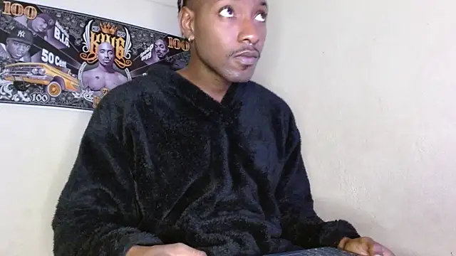 Snapshot of king__Black chatting on 09/20/25, 11:04 king Black online show from 09/20/25, 11:04