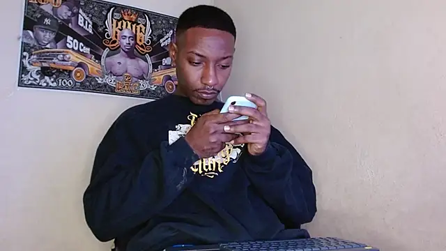 Snapshot of king__Black chatting on 09/23/25, 10:33 king Black online show from 09/23/25, 10:33