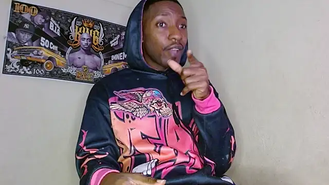 Snapshot of king__Black chatting on 10/03/25, 09:33 king Black online show from 10/03/25, 09:33