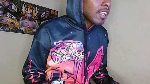 Snapshot of king__Black chatting on 09/14/25, 11:32 king Black online show from 09/14/25, 11:32