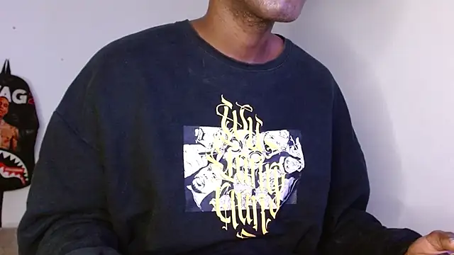 Snapshot of king__Black chatting on 11/17/25, 09:02 king Black online show from 11/17/25, 09:02