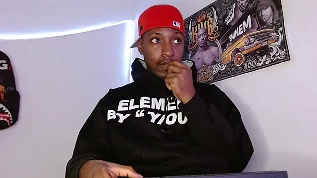 Snapshot of king__Black chatting on 01/08/26, 04:02 king Black online show from 01/08/26, 04:02