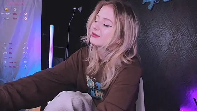 little grinch666 online show from 12/20/25, 06:11