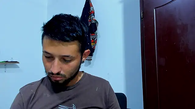 Snapshot of Bad_Couple_1 chatting on 10/28/25, 12:44 Bad Couple 1 online show from 10/28/25, 12:44