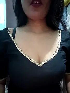 Snapshot of Kavita_ji chatting on 05/10/26, 02:15 Kavita ji online show from 05/10/26, 02:15