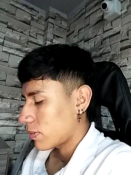 Levin Hikaru online show from 03/03/25, 09:34