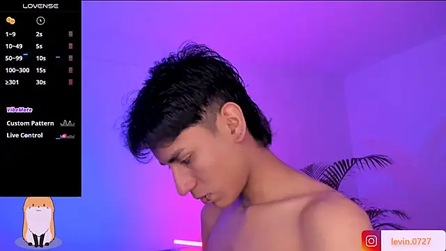 Levin Hikaru online show from 10/22/25, 09:35