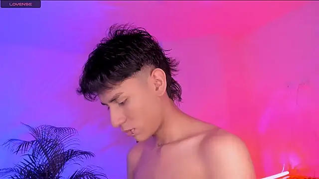 Levin Hikaru online show from 10/12/25, 02:57