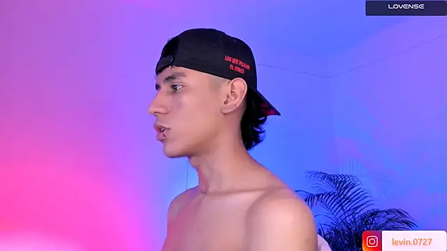 Levin Hikaru online show from 11/27/25, 03:51