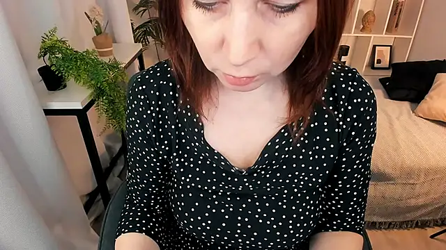 ZoeEast online show from 02/02/26, 01:21