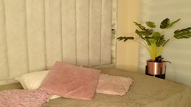 eva-slim- online show from 07/15/26, 05:53